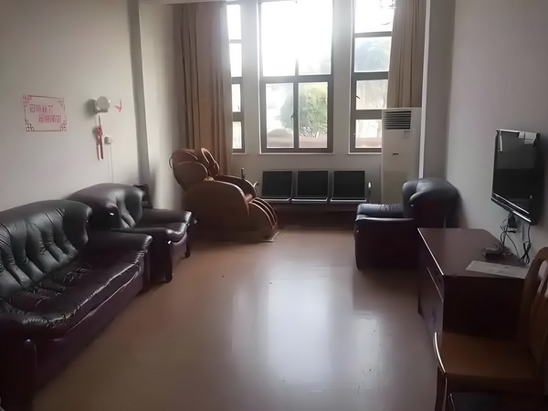 积分落户的积分是什么_7位还没拥有个人电影的复仇者联盟成员：明明很能打，却总当配角 国旗中国显眼手拿硕大十分